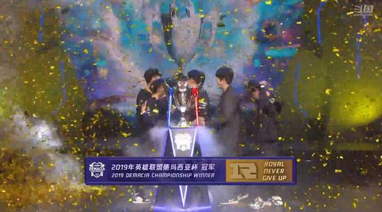 微软确认Xbox主机销售稳定与沃尔玛的合作关系